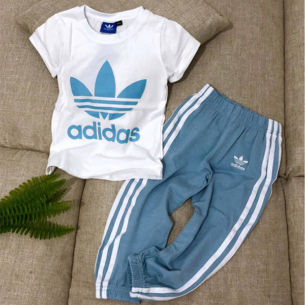 Adidas子供服