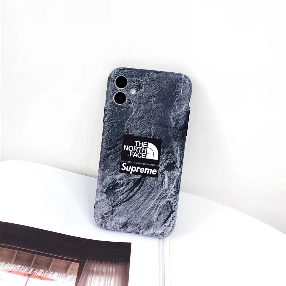 Supreme iPhone 8 Plus Black 黒スマホ/家電/カメラ