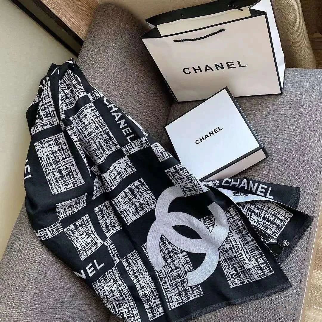 【この色は1点のみです】CHANEL ストール