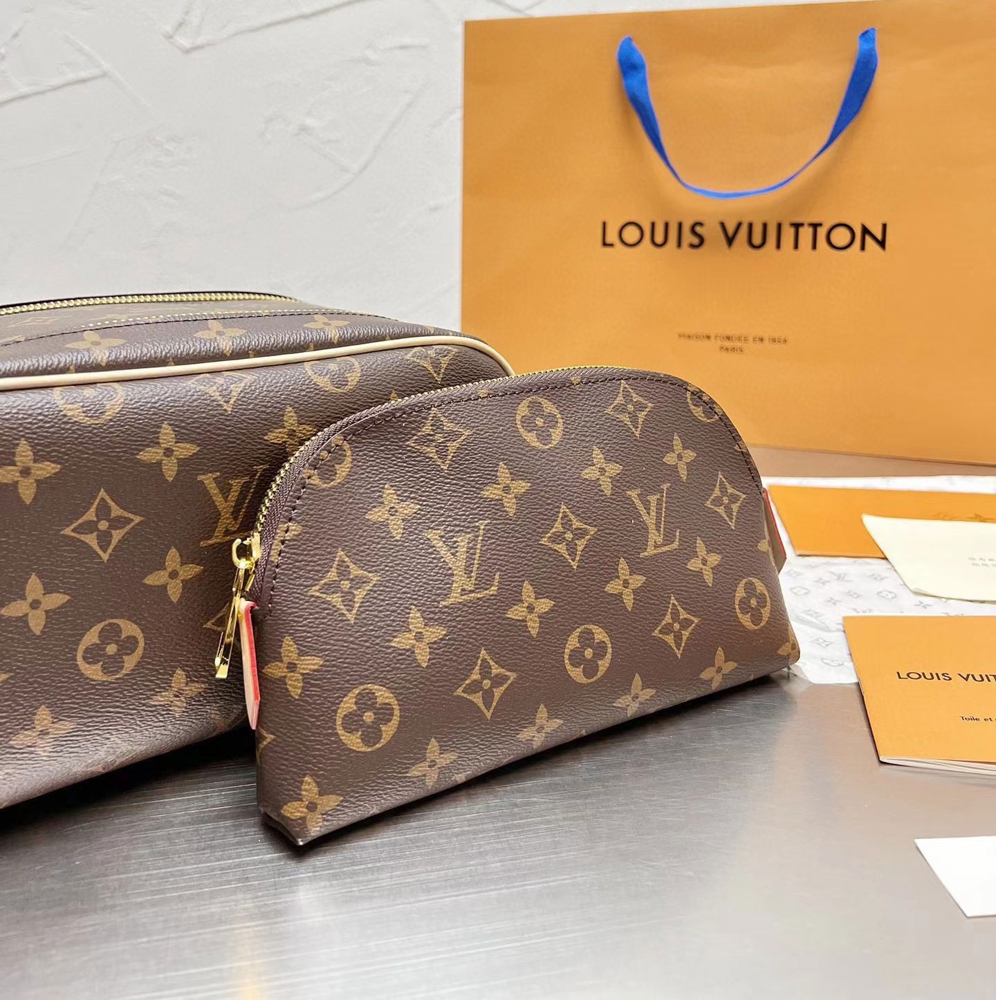 LOUIS VUITTON ヴィトン モノグラム ポーチ レディース ブランド